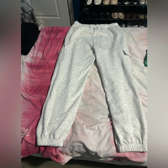 Playboy Cargo Gray Sweatpants NWT Large - Picture 2 of 5